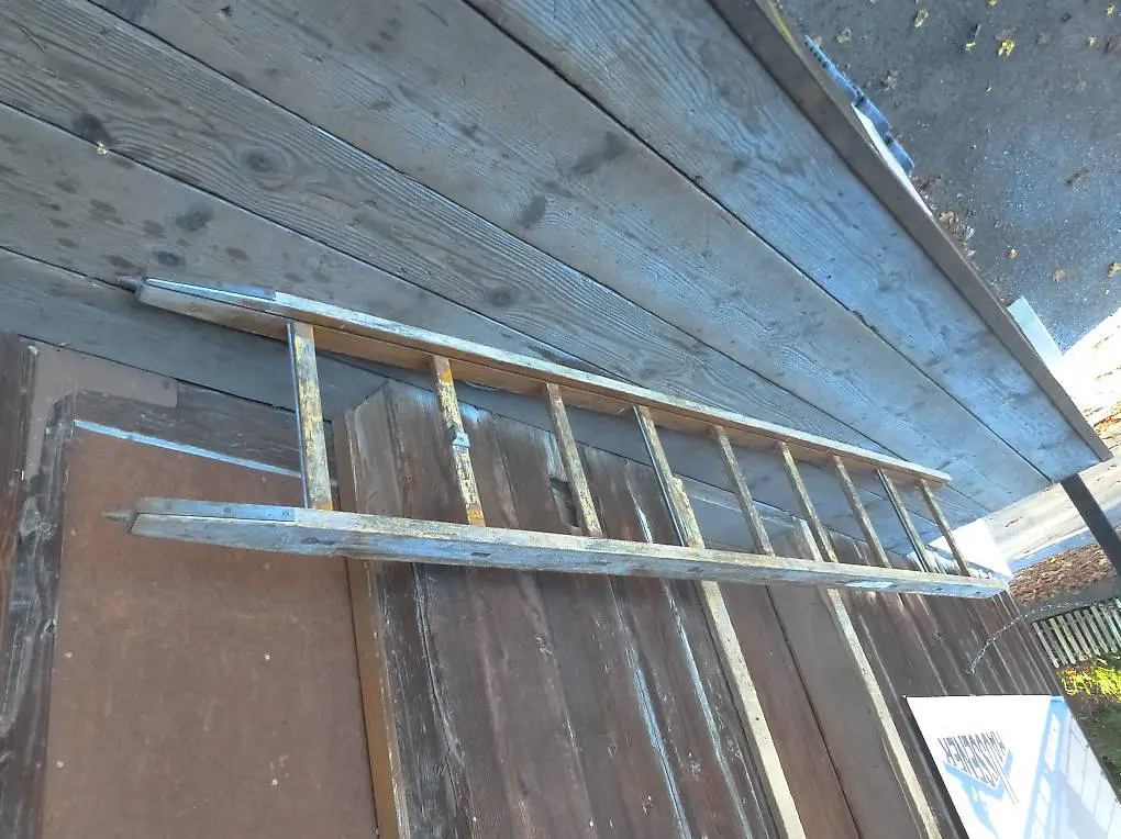 1 Leiter oder Bockleiter diverse