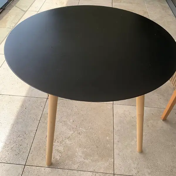 Tavolo rotondo nero