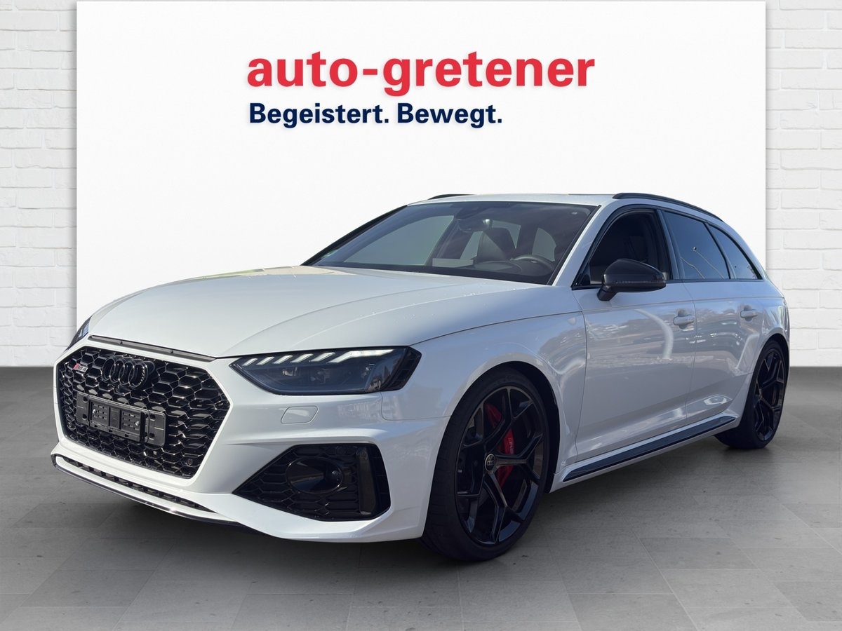 AUDI RS4 Avant quattro tiptronic