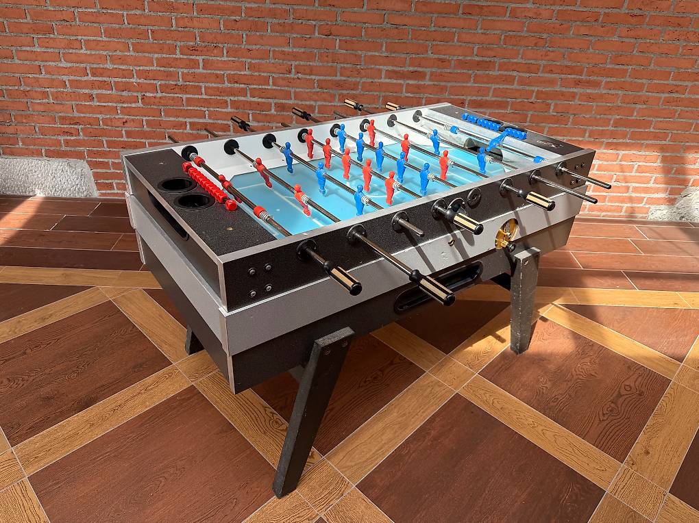 Töggelikasten / Tischfussball Garlando