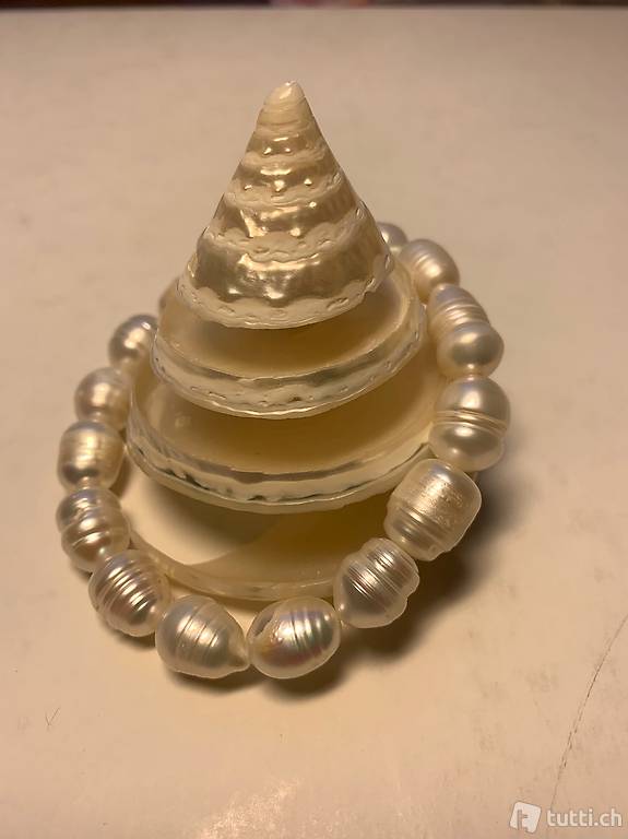 Armband aus Süsswasserperlen