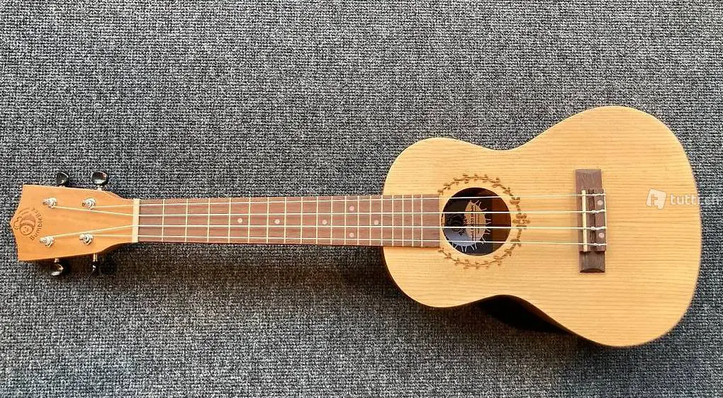 Ukulele Concert Holz