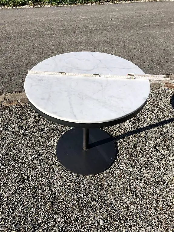 Marmor-Bistro-Tisch