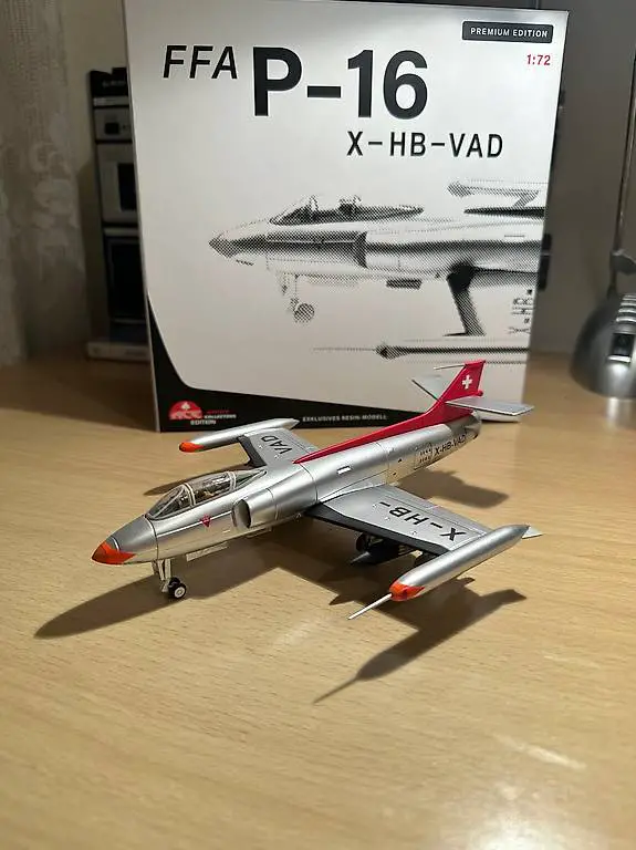 Modellflugzeug FFA P-16 (Fertigmodell; 1:72, X-HB-VAD)