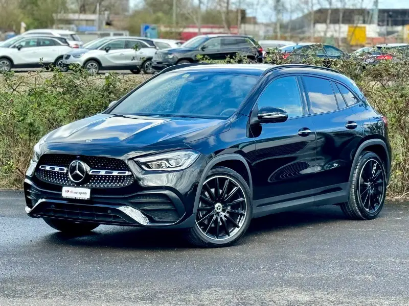 mercedes-benz gla 200d 4matic amg line *ch-fahrzeug*