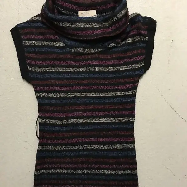 Pulli kurze Aermel Grösse146-152