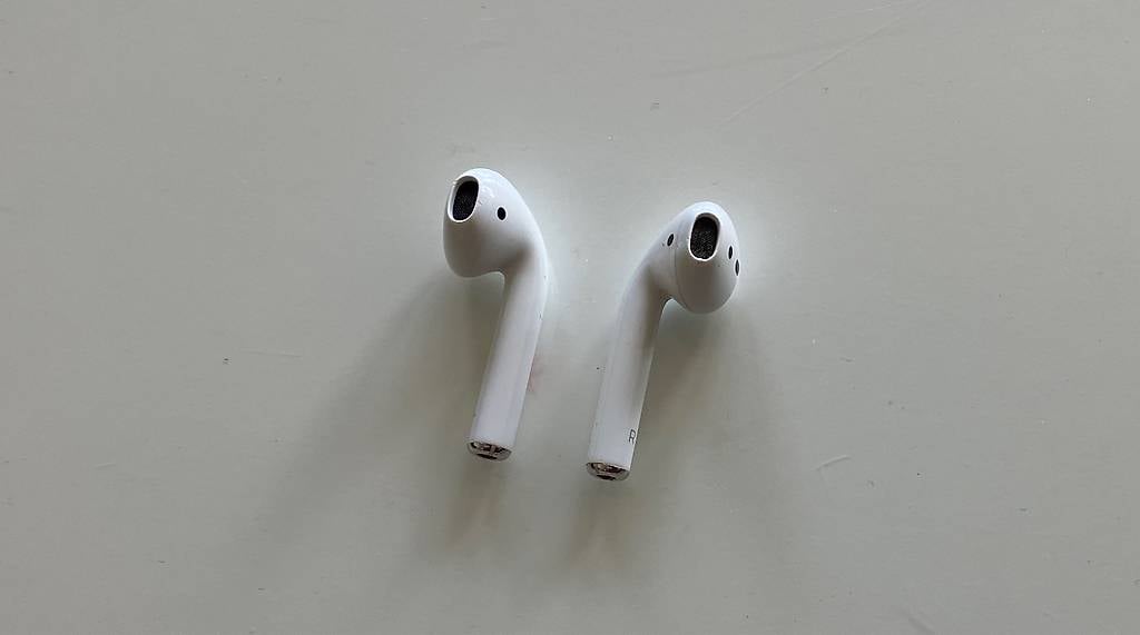 Apple AirPods links und rechts