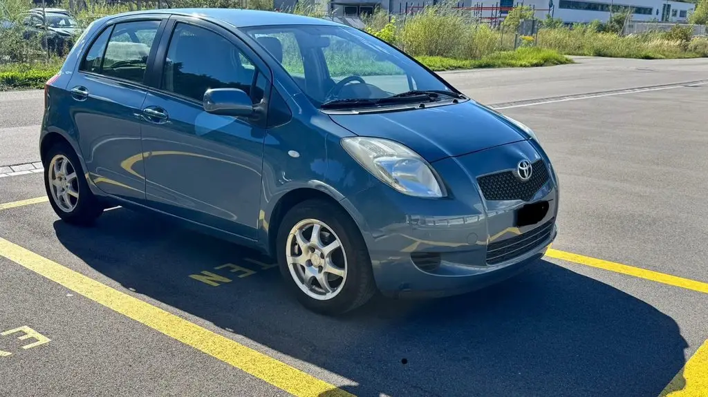 TOYOTA Yaris 1.3 16V Linea Luna