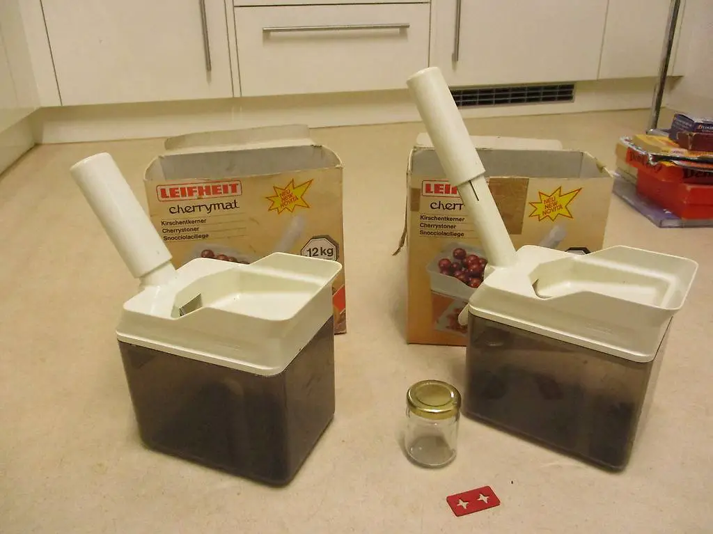 2x LEIFHEIT Cherrymat Kirsch-Entkerner Kirschstein-Entkerner