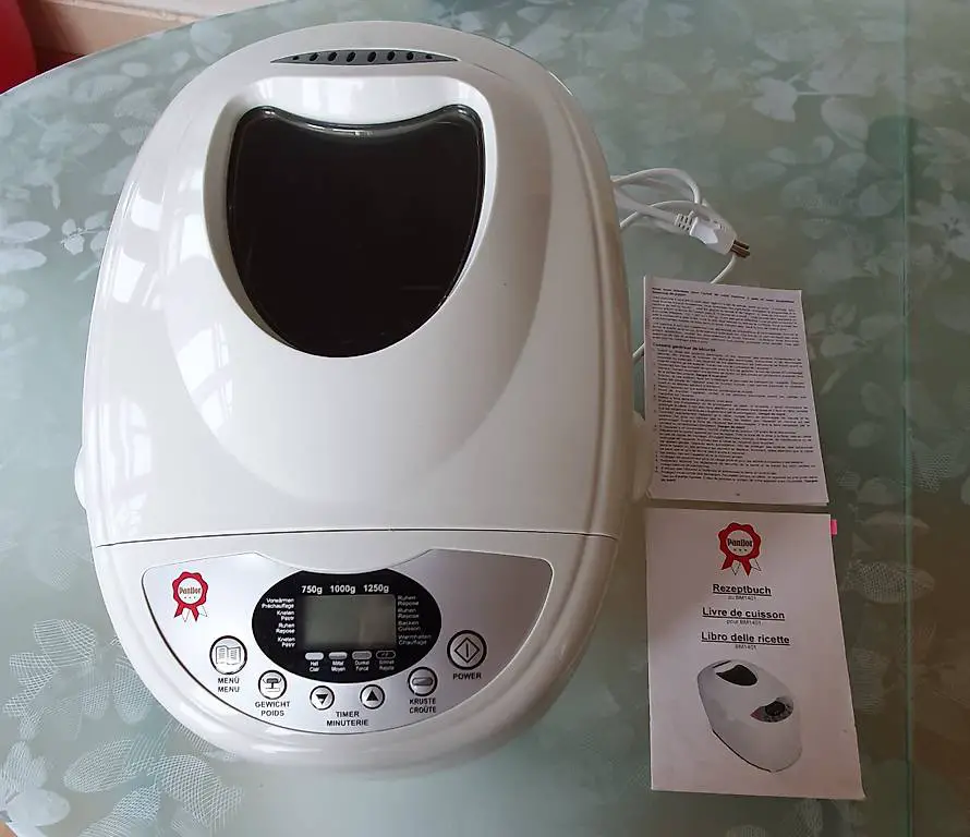 Machine à pain, confiture, nouilles, panetone, pizza