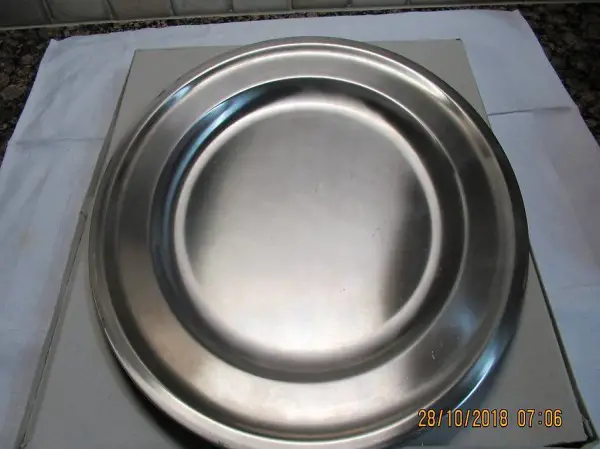  Chromstahlplatte, rund neuwertig, in Originalschachtel