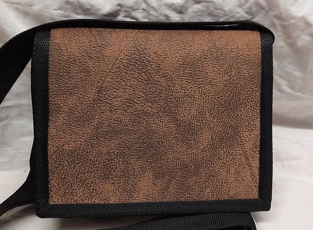 Kunstleder - Blachen - Handtasche neu