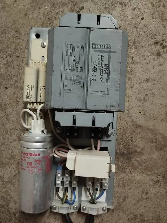 Robustes Vorschaltgerät von Phillips inklusive Sperrdrossel