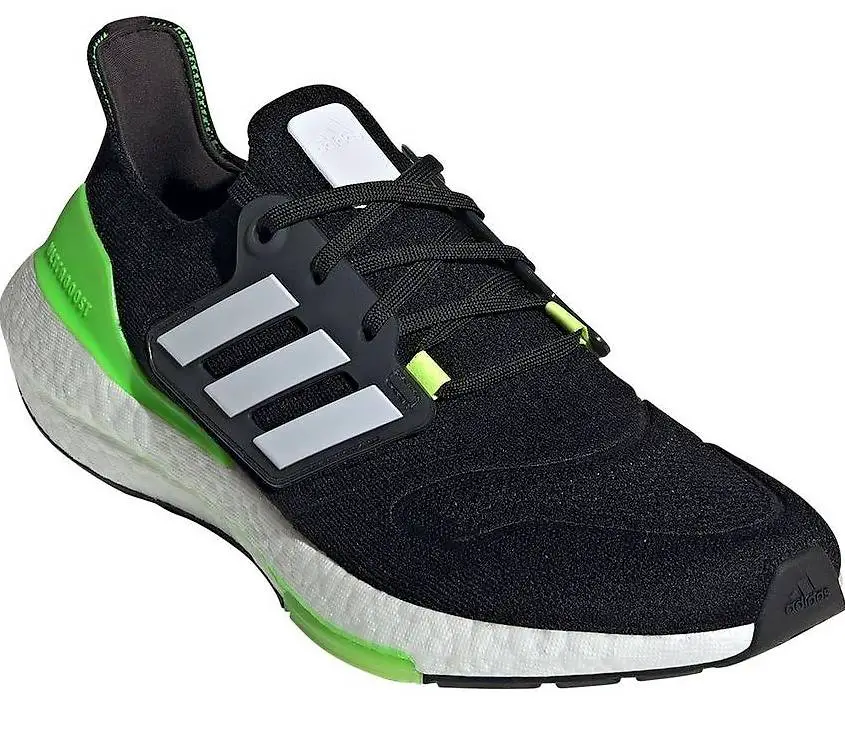 Adidas Ultraboost Gr 44 2/3 fabrikneu