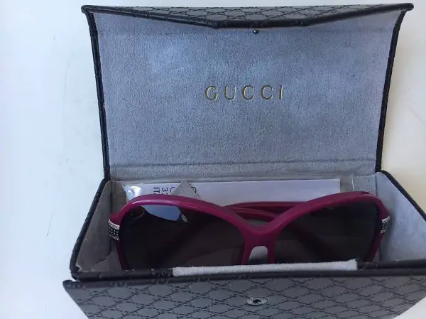 Gucci occhiali nuovi.