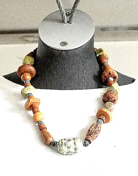 Halskette Holz und Stein