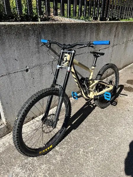 Scott Gambler 720 27,5" 2019 Downhillbike