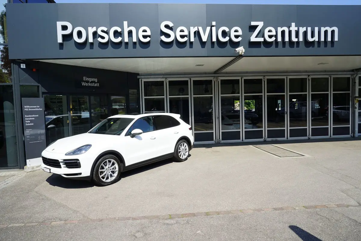 porsche cayenne