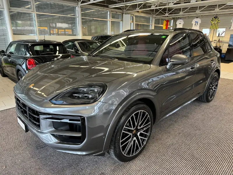 PORSCHE Cayenne Tiptronic | Beifahrer Display | CH Swiss Package | N