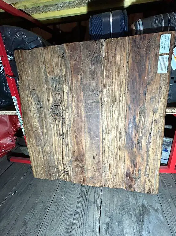 Rustikale Holzplatte 80 x 80cm - Ideal für Möbelbau