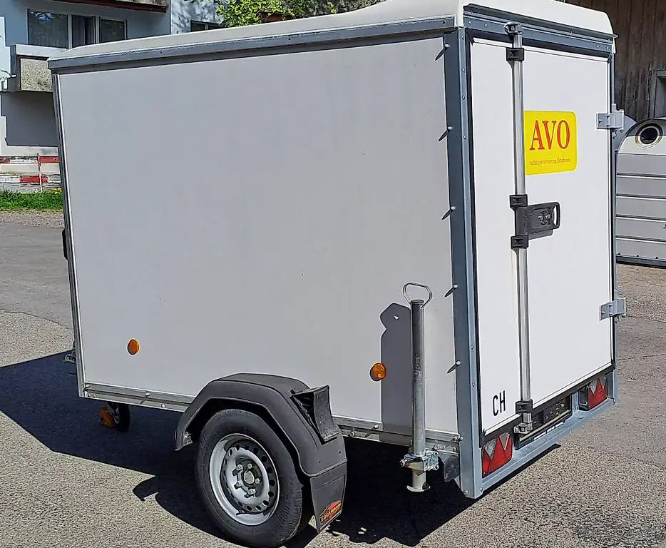 Miete Kastenanhänger / Sachentransport / Motorradanhänger