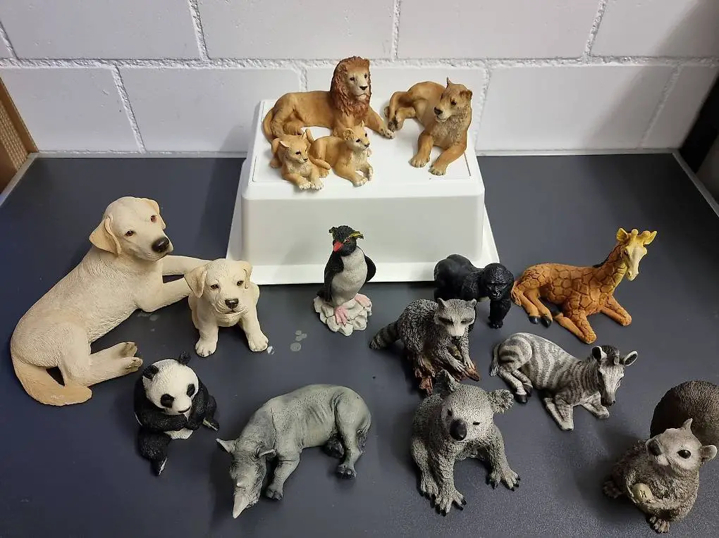 Diverse Tiere aus Kunstharz 14 Stk.