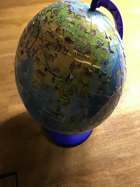 Kinderglobus in deutscher Sprache 3D Puzzle-Ball komplett