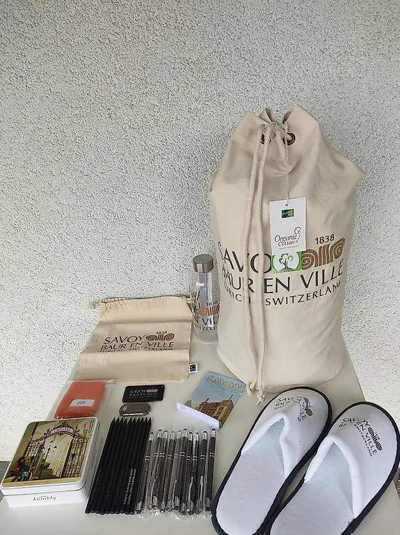 Wunderschönes 29-teiliges Set aus Savoy Baur en Ville Zürich