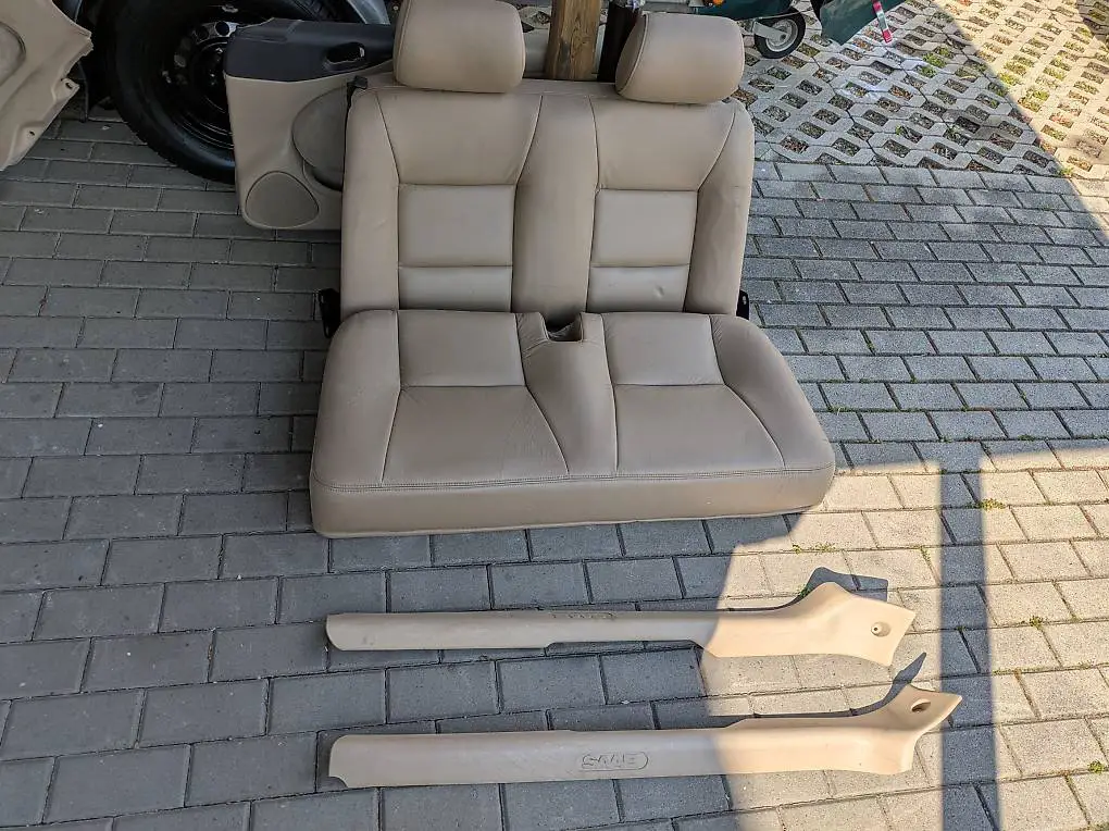 Saab Rücksitzbank beige