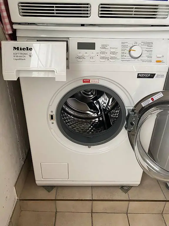 Miele Waschmaschine und Tumbler