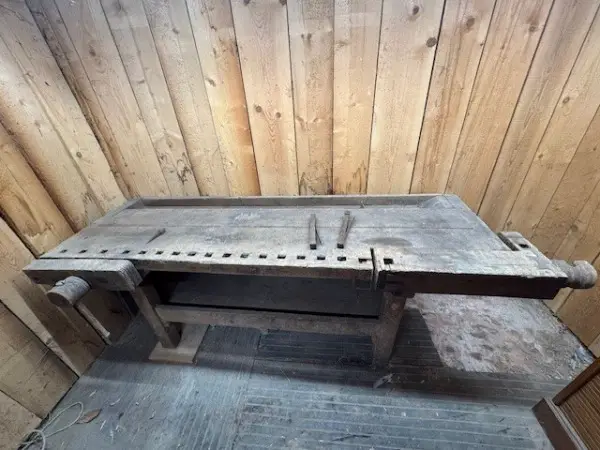 Antiker gut erhaltener Werkbank - Funktionstüchtig