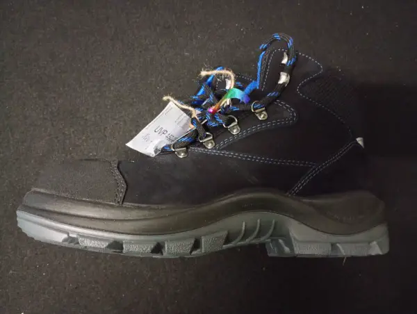 Schuhe Sicherheitsstiefel mit Stahlkappe NEU