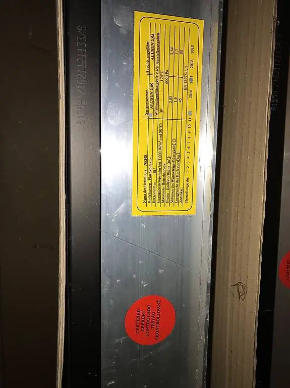 2 thermische Solar Panel mit Indach Einbaurahmen Ziegeldach