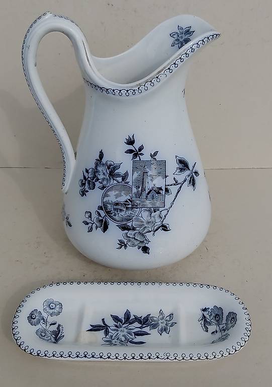 Schöner Wasserkrug, Waschkrug mit blauem Dekor um 1900