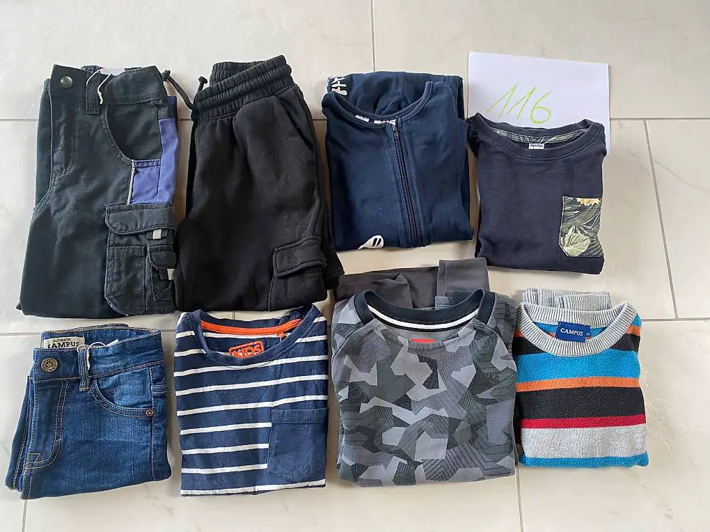 Kleiderpaket in Grösse 116 für Jungs