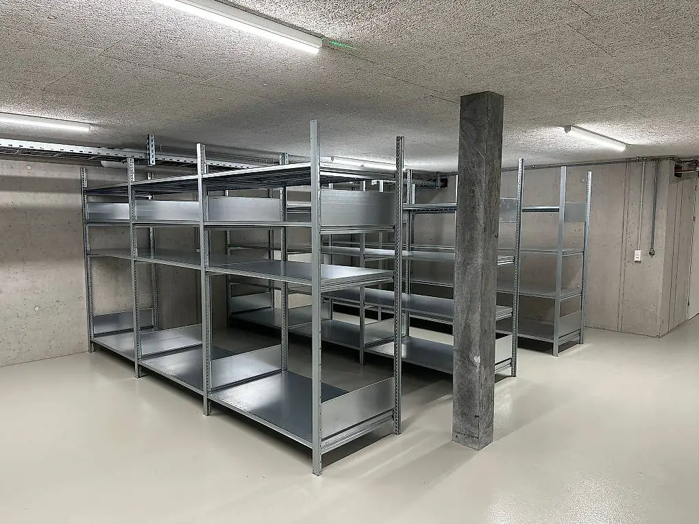 Fachbodenregal / Lagergestell