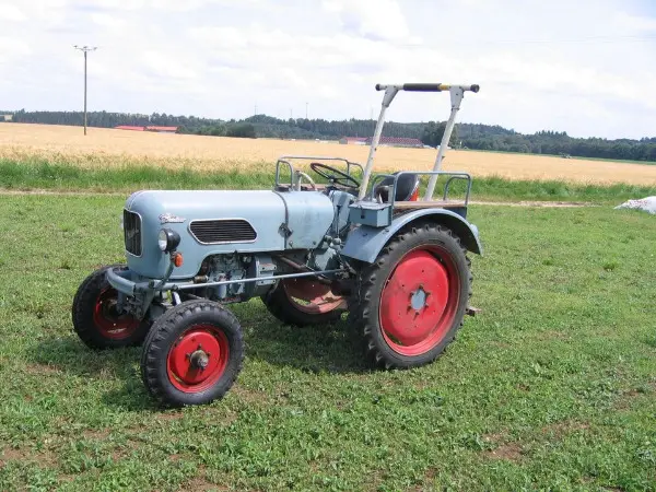 Traktor EICHER Panther