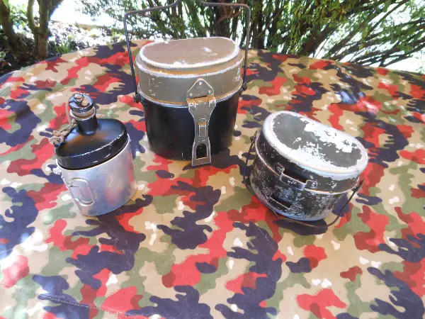 Armee / Militär Trinkflasche & 2 Gamellen
