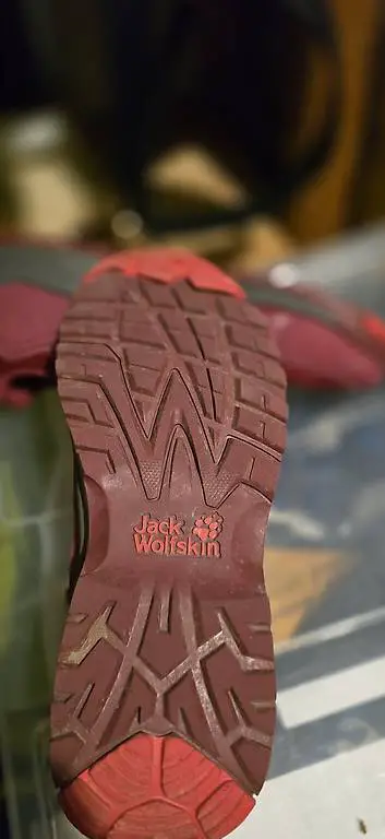 Jack Wolfskin Joggingschuhe Gr. 38, Top Zustand, Weinrot