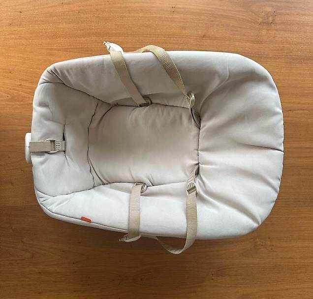Stokke TrippTrapp Newborn Babyaufsatz mit zusätzlichem Stoff