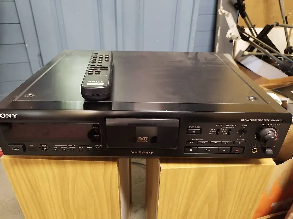 sony dat deck dtc-ze700