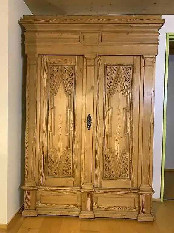 Bauernschrank (Gründerzeit, Historismus)