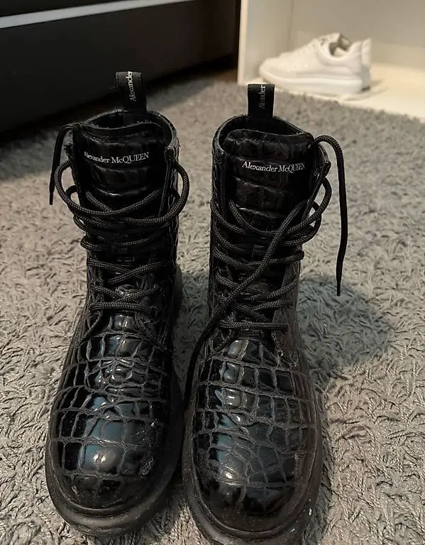 Alexander McQueen Boots 41