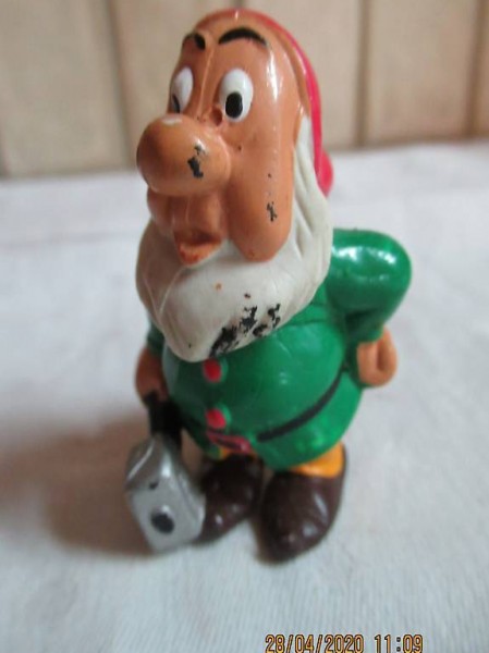  Hatschi lebt noch, Zwerg Hatschi