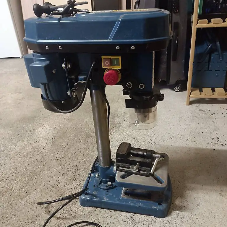 Ständerbohrmaschine