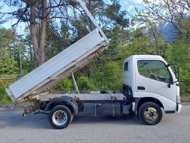 TOYOTA, Dyna 150 3.0, Kipper, 3-Seitenkipper