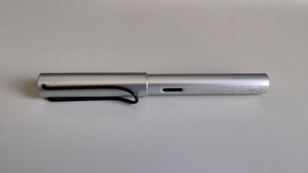 Lamy Füllfederhalter silbern