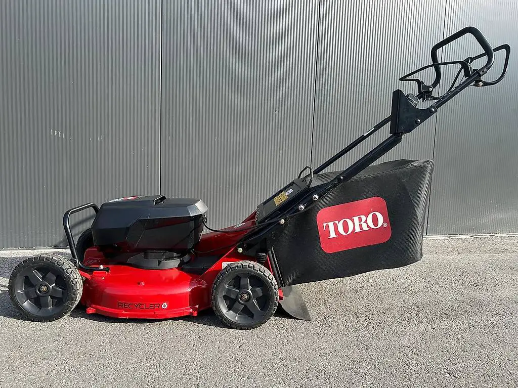 Toro Profi Akku-Rasenmäher 53cm, 2 x 7.5 Ah Akku + Ladegerät