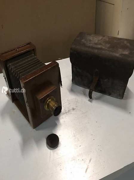 Macchina fotografica d"altri tempi