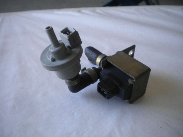 VW MK 1-2,Golf,Jetta,électrovalve +soupape d"origine d"occas